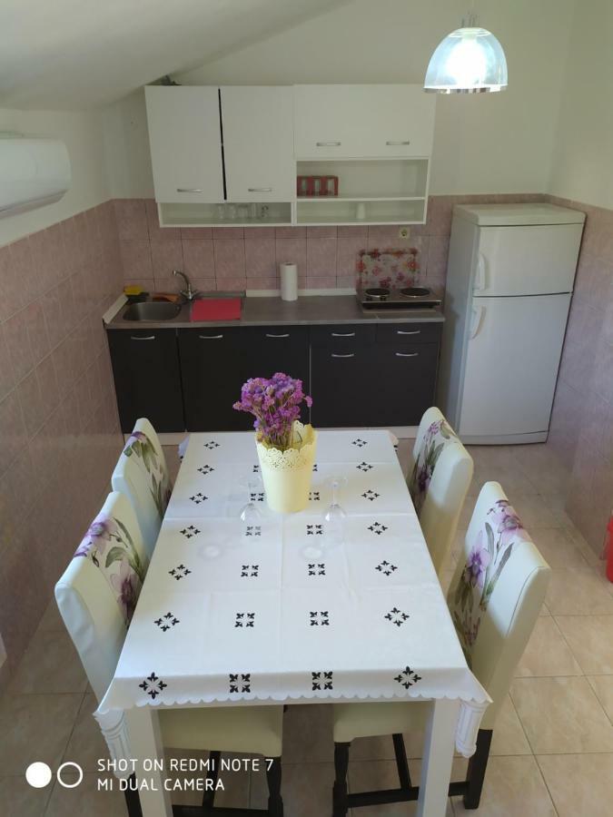 Apartmant Sucic Kaštela Buitenkant foto